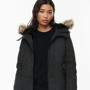 TNA Aritizia Summit Parka, Small